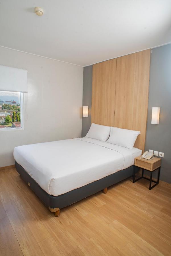Hotel Citradream Бандунг Экстерьер фото